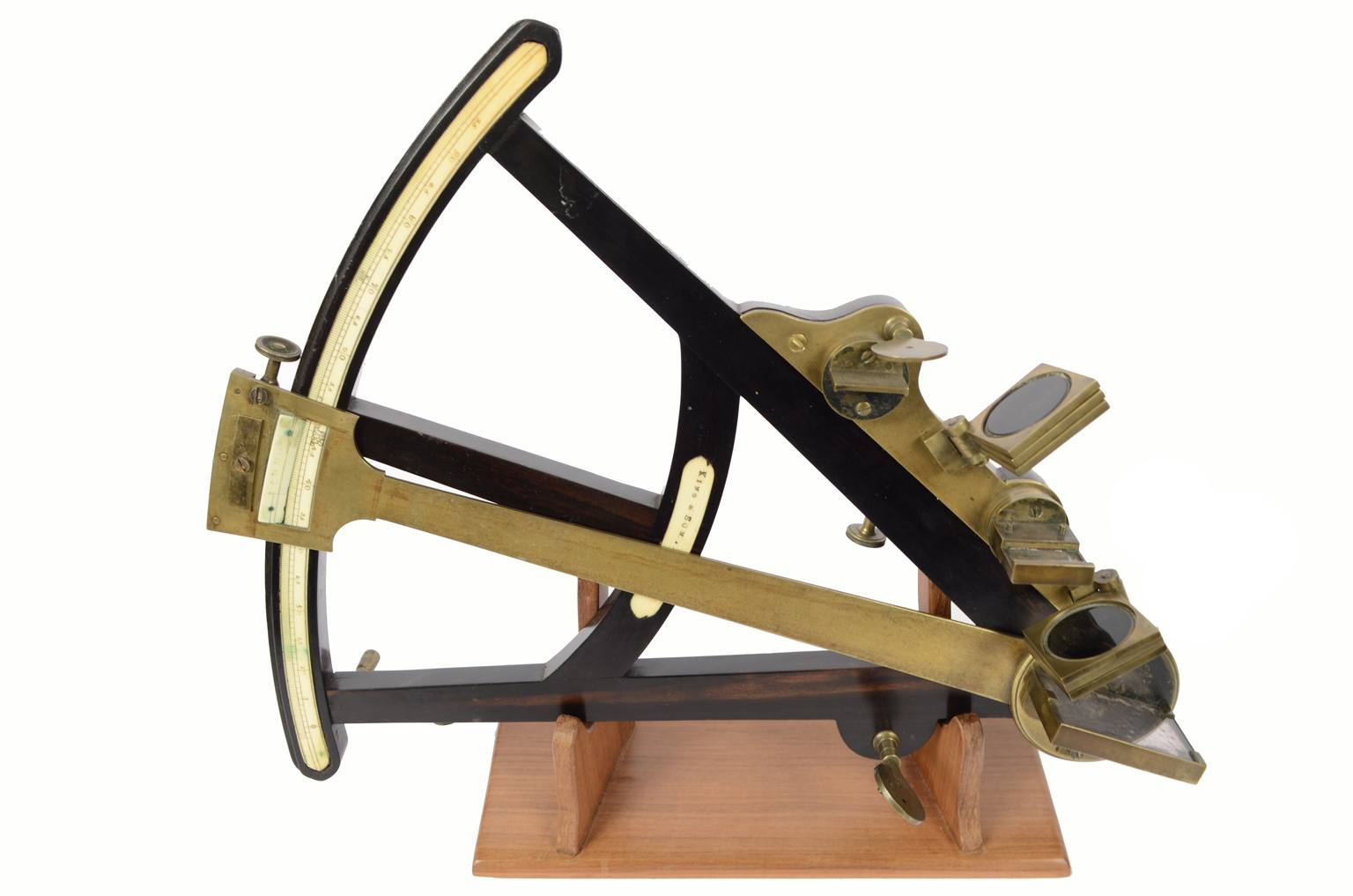 Nautical antiques/1V-Octant