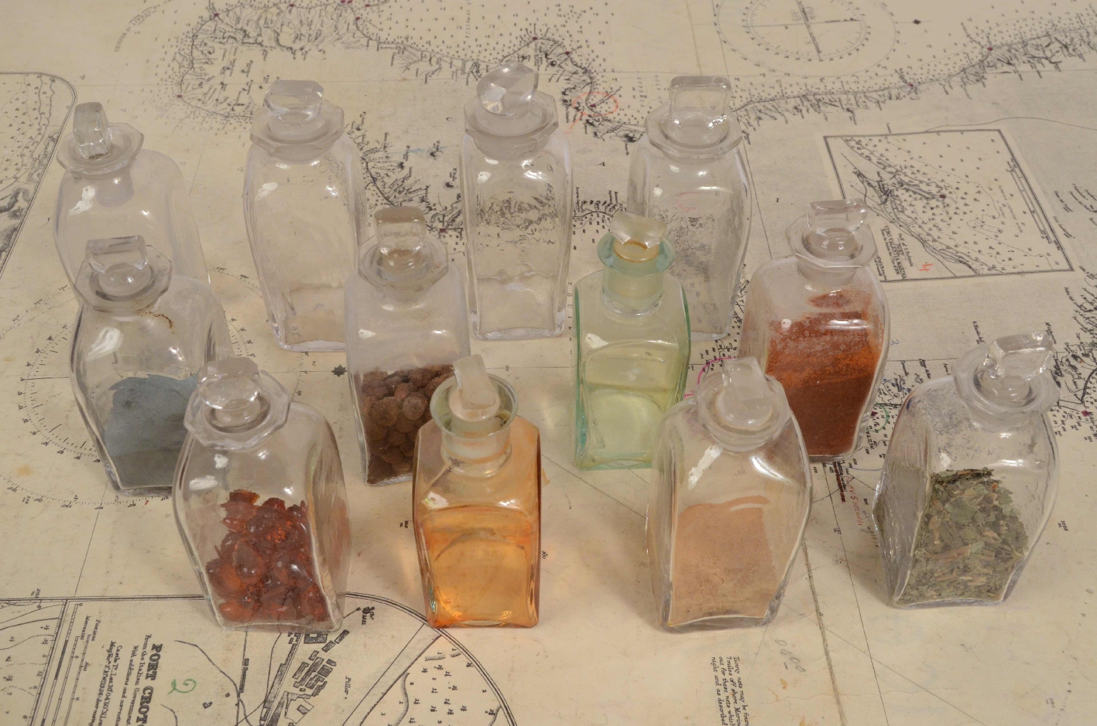 Strumenti medici d'epoca/1X-Farmacia  di Bordo