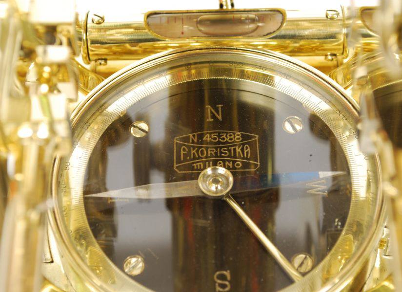 Strumenti di misura antichi/2573-Teodolite antico XIX sec