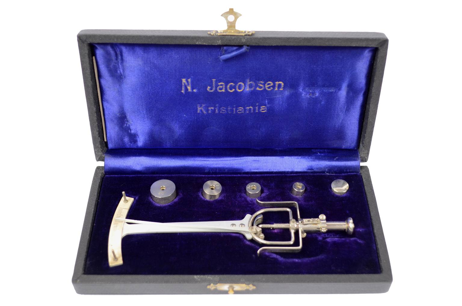 Old medical instruments/281-Tonometer Jacobsen