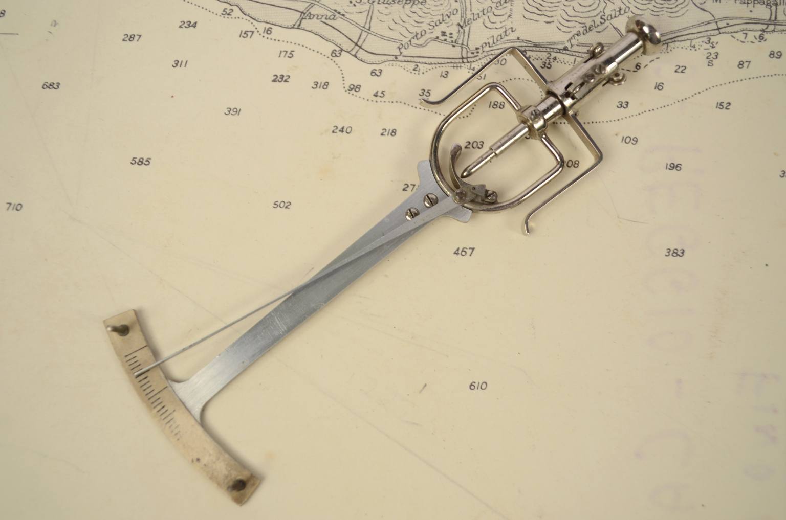 Old medical instruments/281-Tonometer Jacobsen