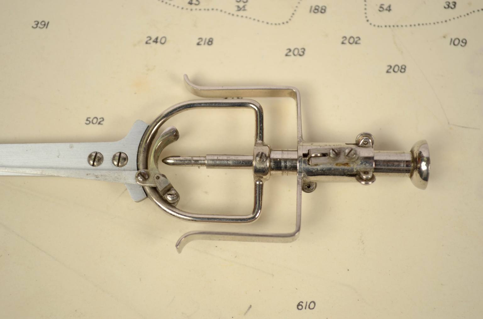 Old medical instruments/281-Tonometer Jacobsen