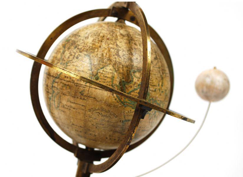 Antique astronomical instruments/3033-Delamarche orrery