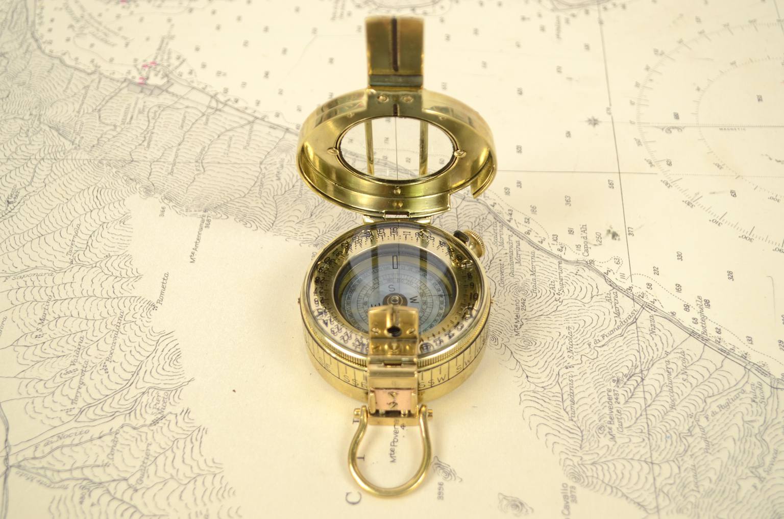 Antique compasses/3476a-Liquid prismatic compass