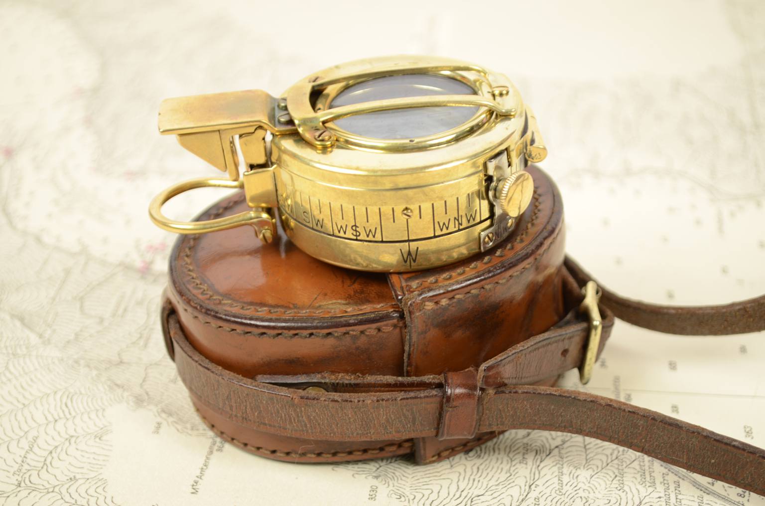 Antique compasses/3476a-Liquid prismatic compass