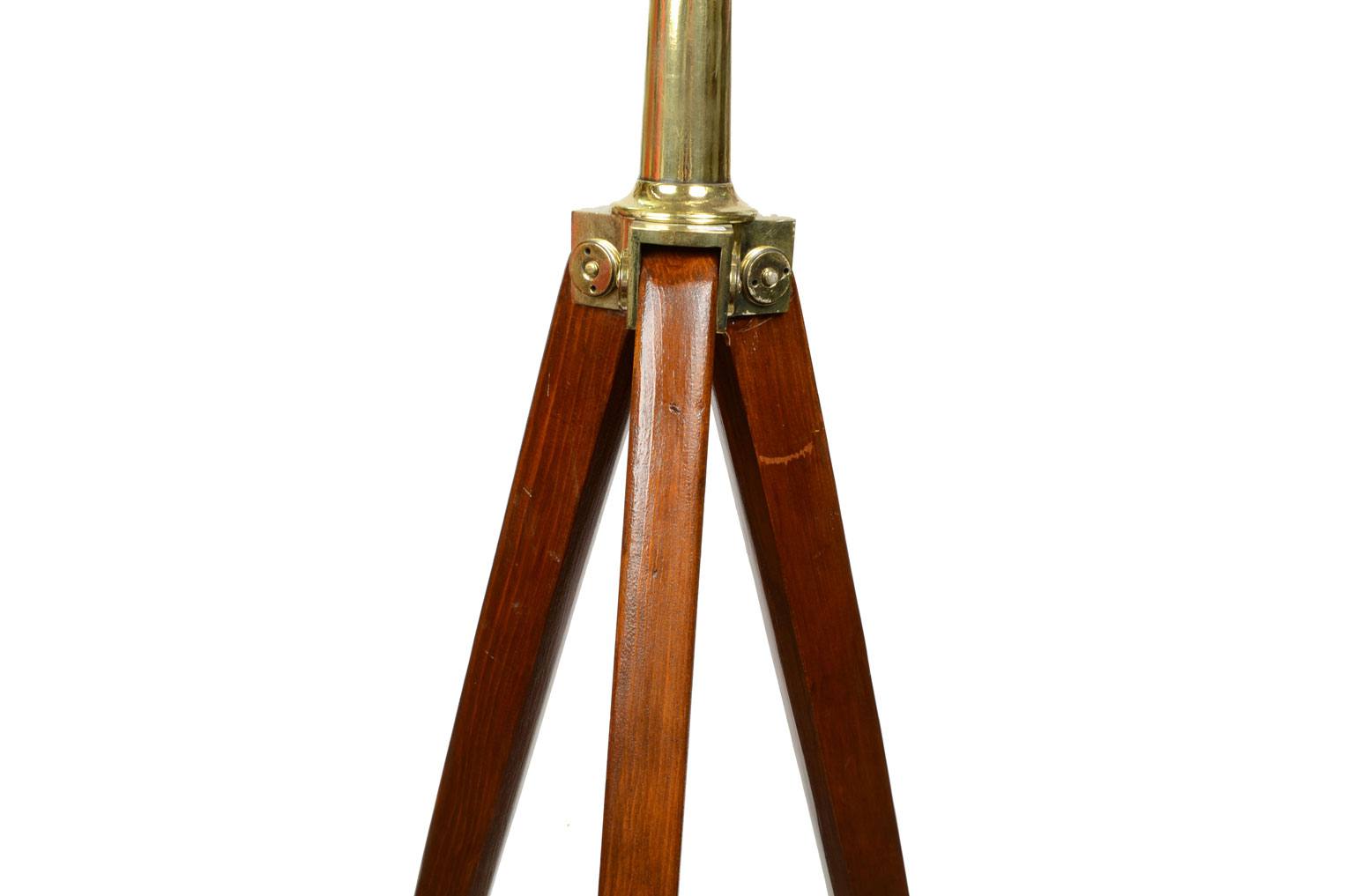 Antique astronomical instruments/3498-Antique telescope 1800