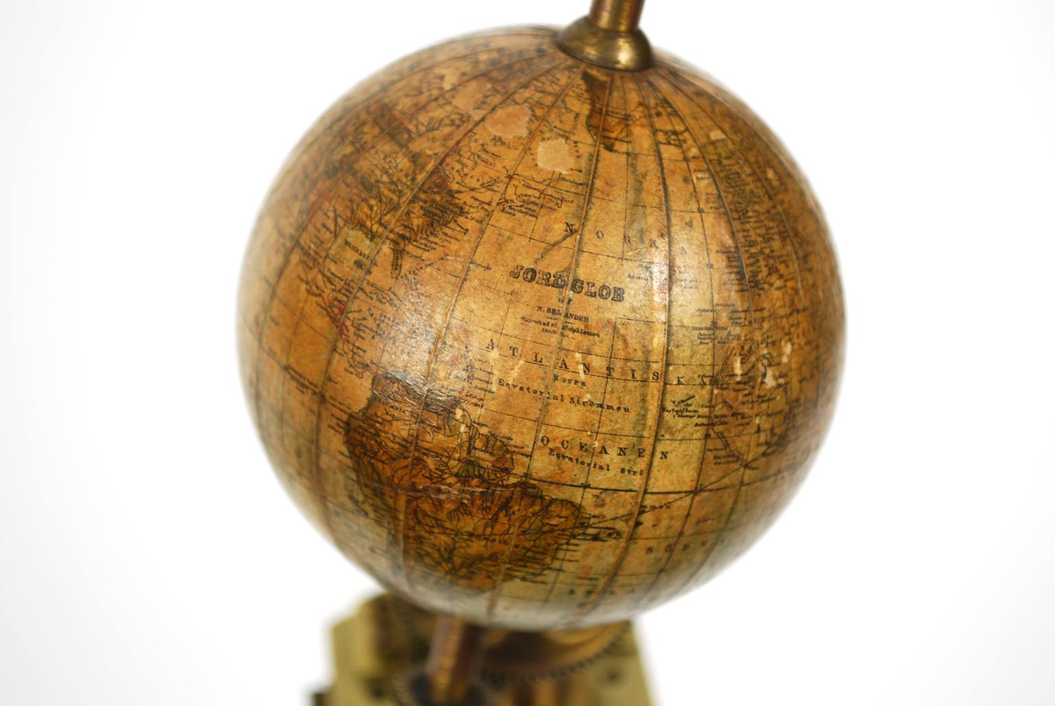 Antique astronomical instruments/3568-Orrery XIX century