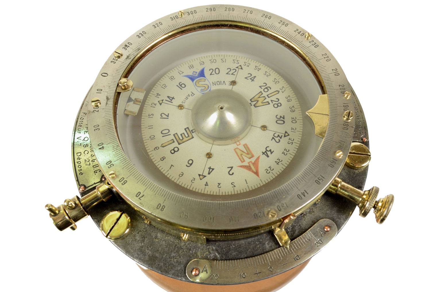 Antique compasses/4217-Liquid nautical compass