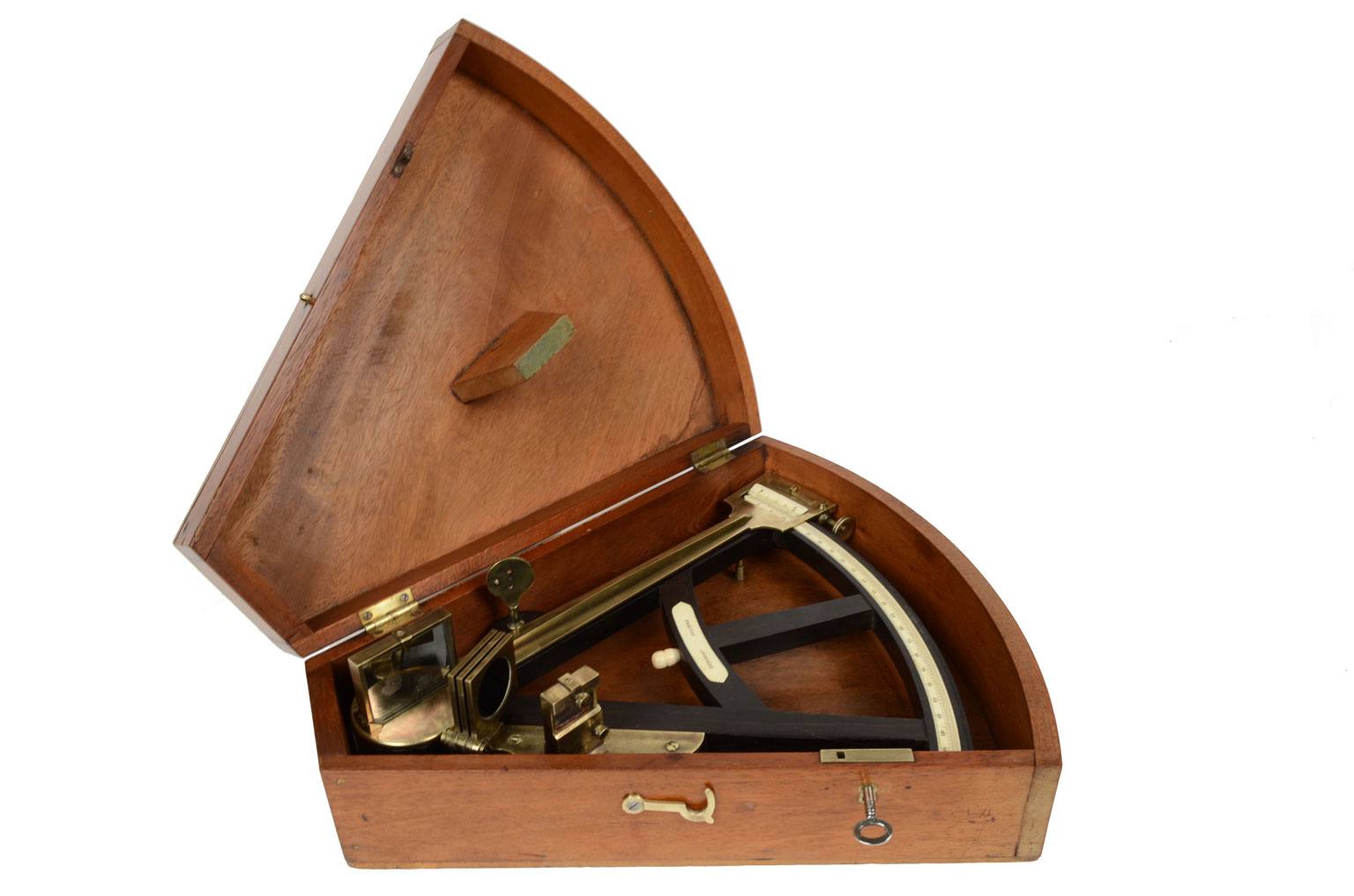 Nautical antiques/4237-Ebony octant