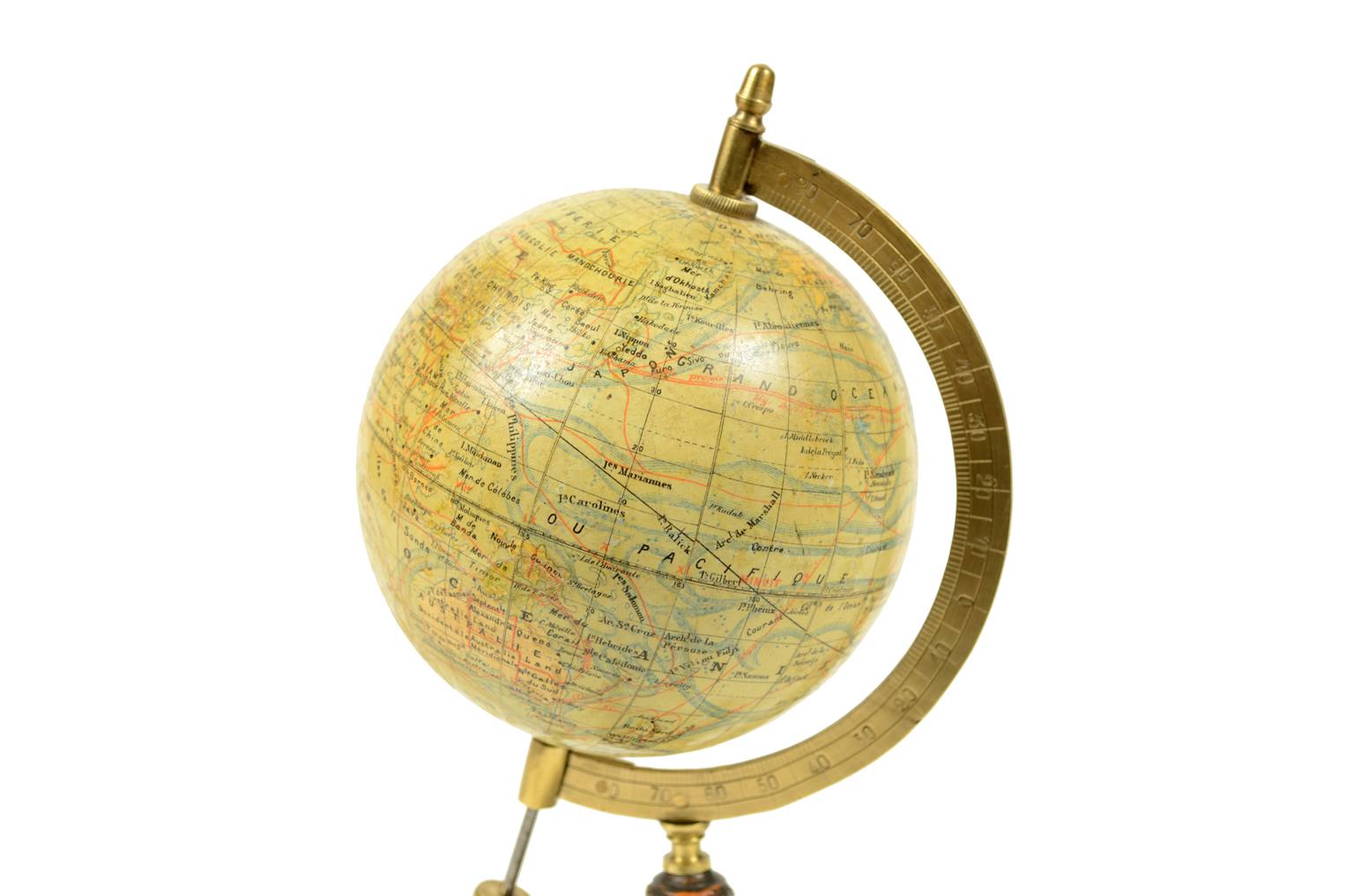 Antique globes-world maps/4582-French globe