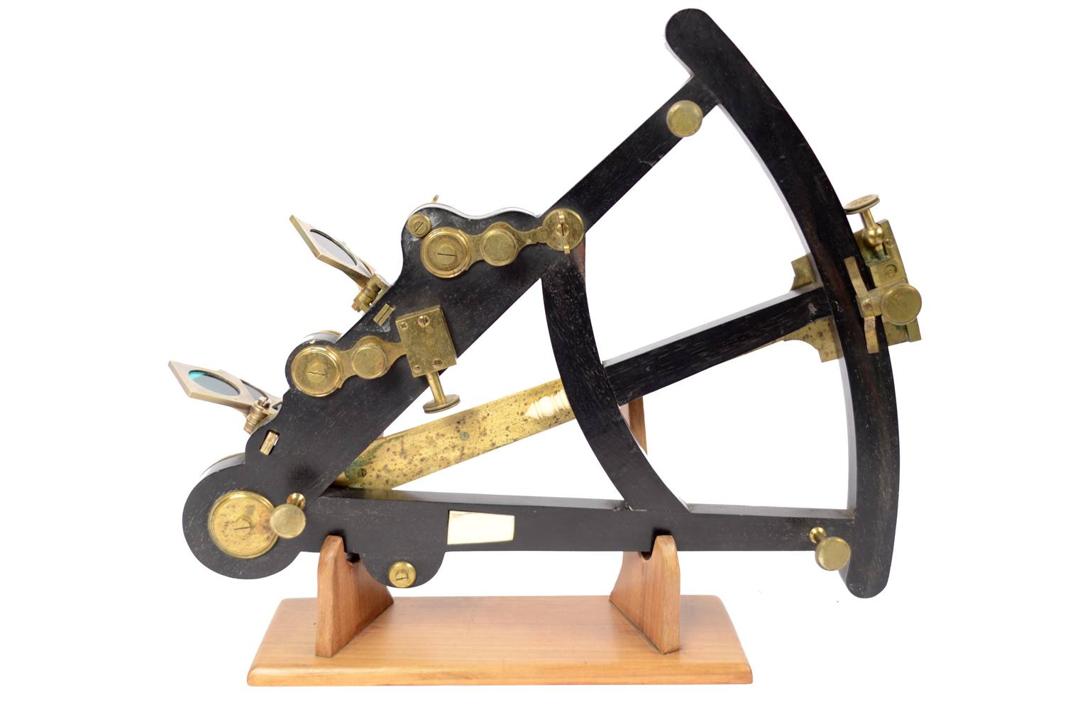 Nautical antiques/4907A-Antique Cook octant