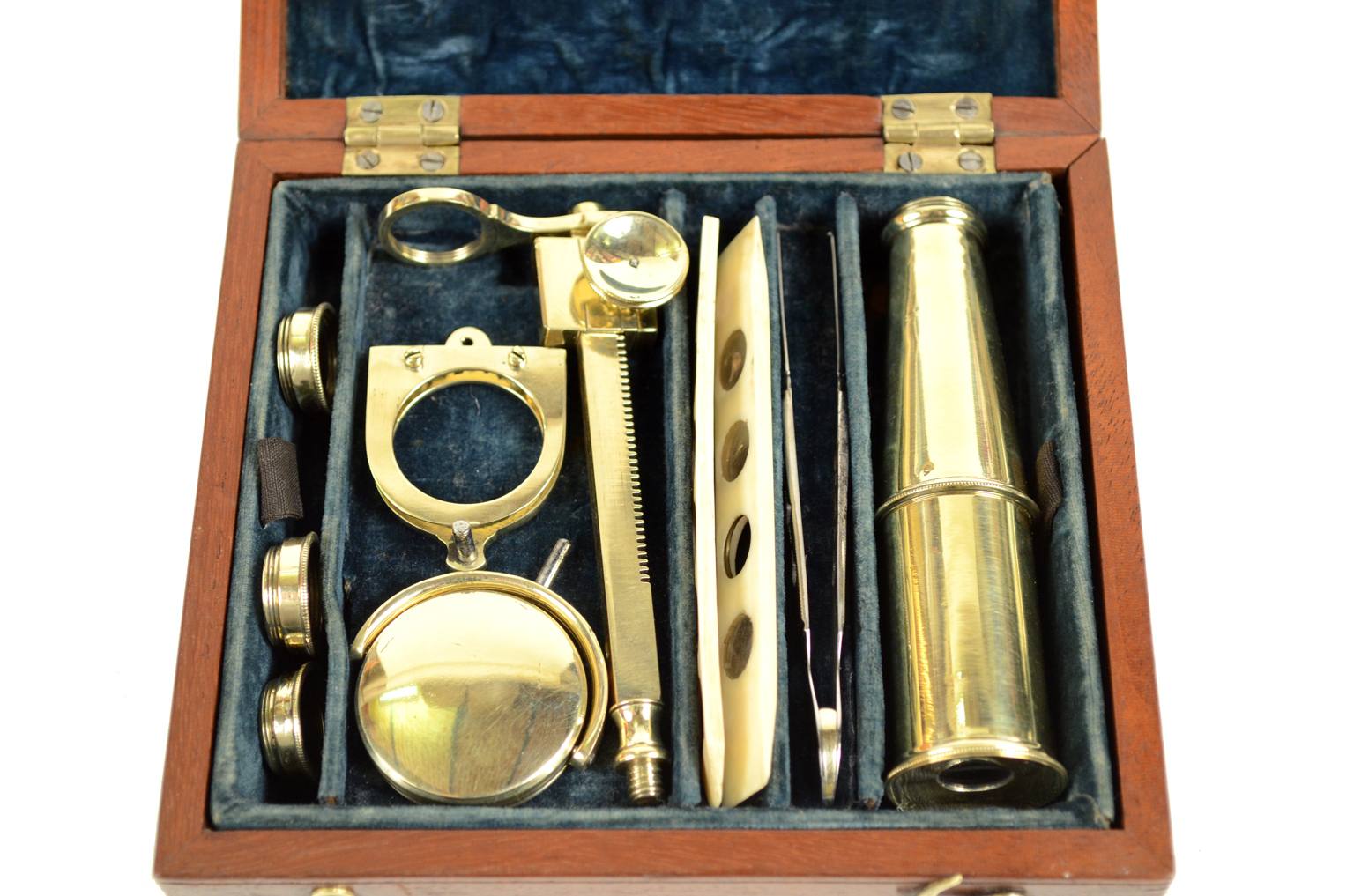 Old medical instruments/4913-Cary London microscope