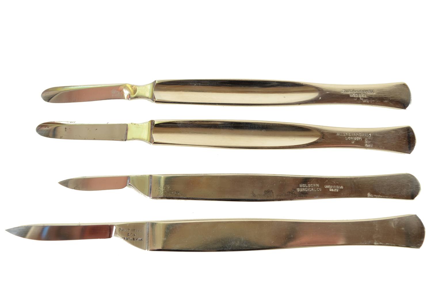 medical instruments/Code 5018 Set of 4 scalpels