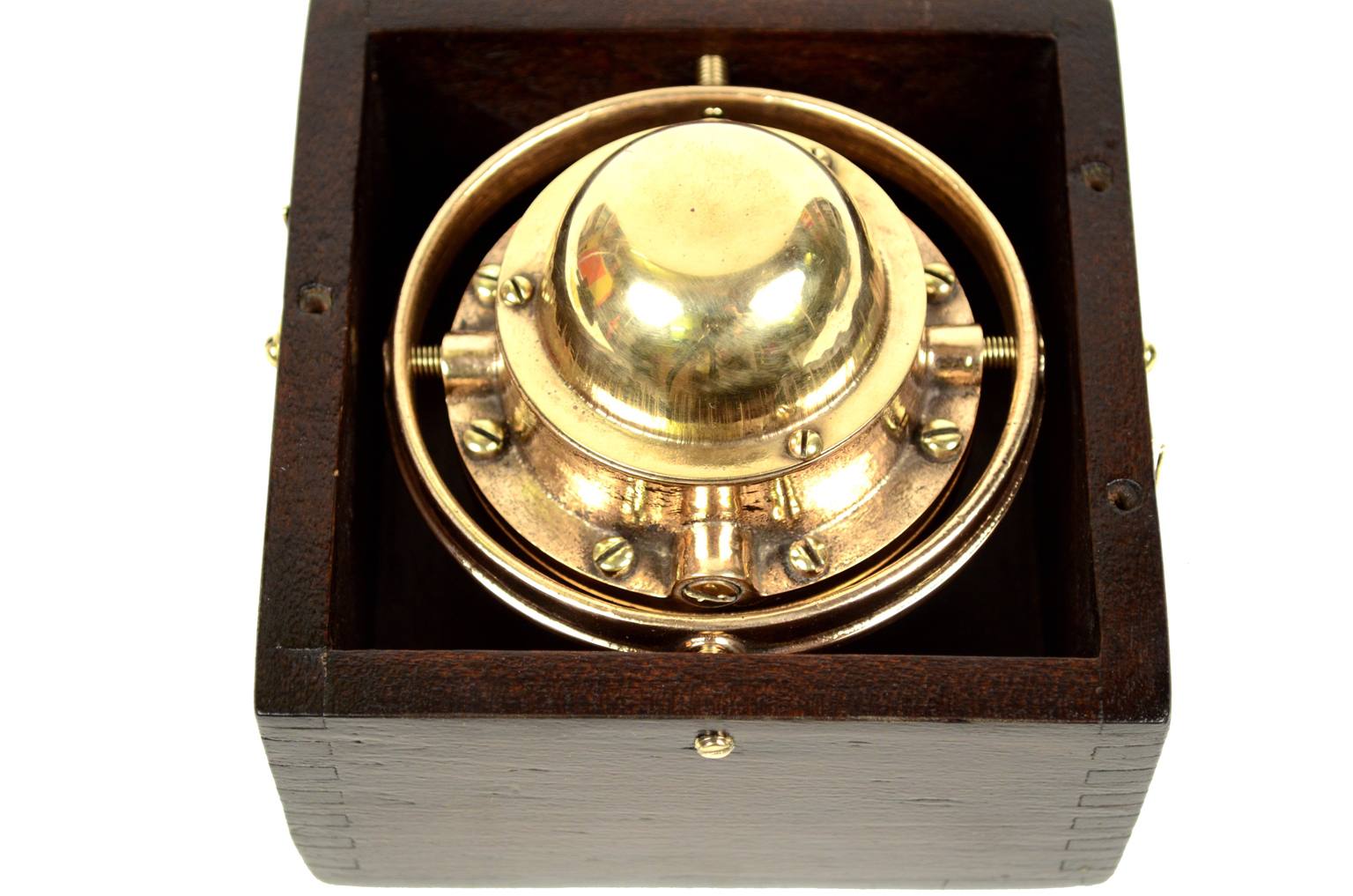 compasses/Code 5052 Nautical brass compass