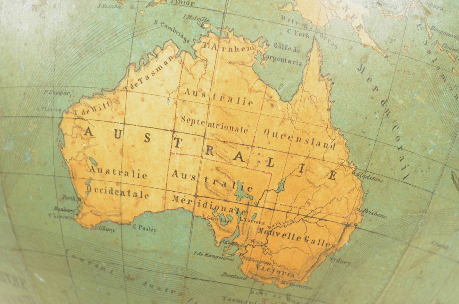 Antique globes-world maps/5077-Vivien globe