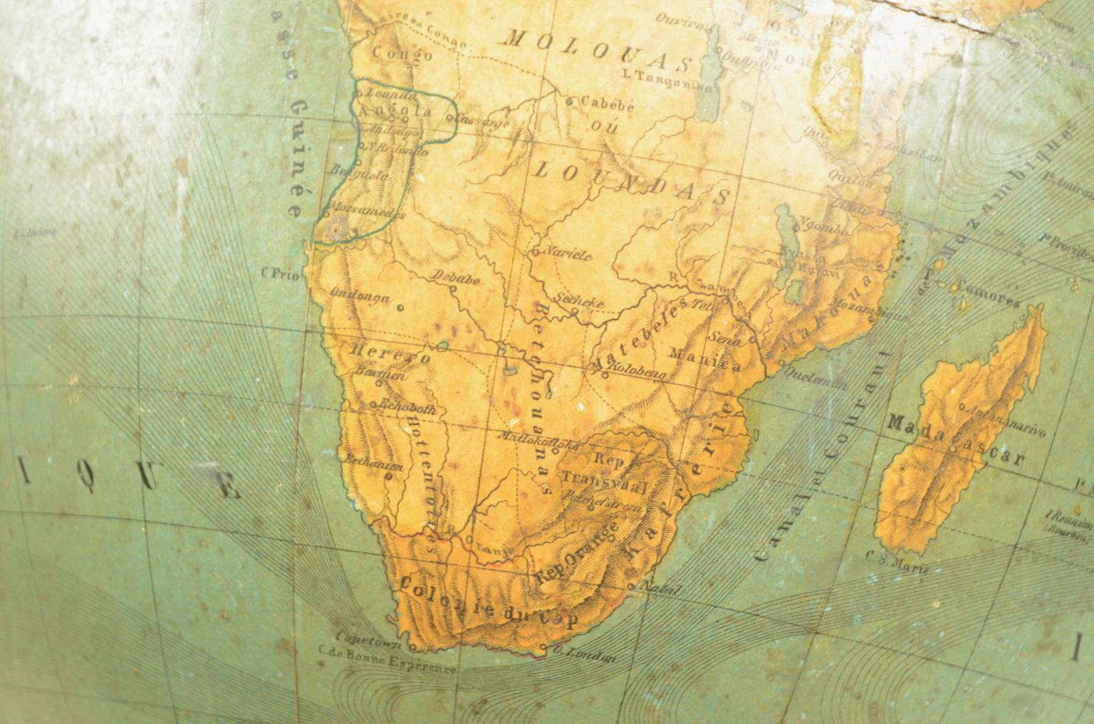 Antique globes-world maps/5077-Vivien globe
