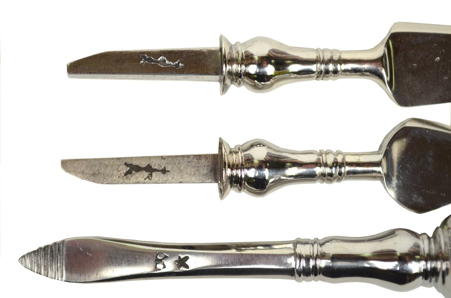 Old medical instruments/5087-Set of surgical instruments