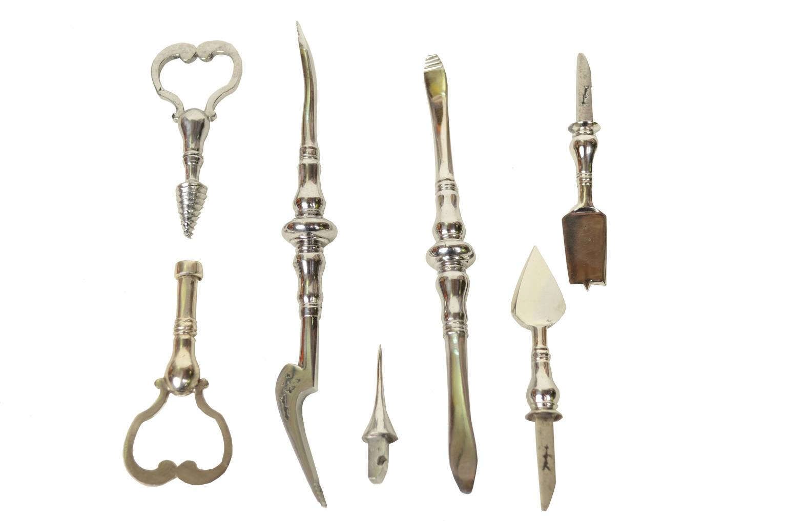 Old medical instruments/5087-Set of surgical instruments