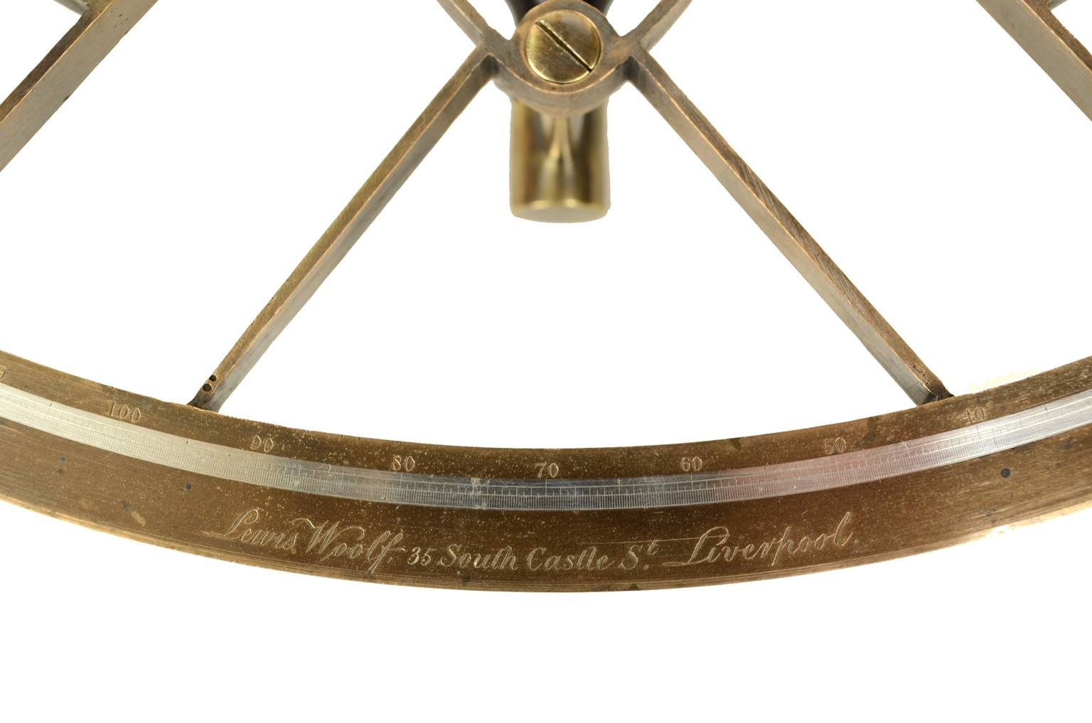 Nautical antiques/5277-English brass sextant