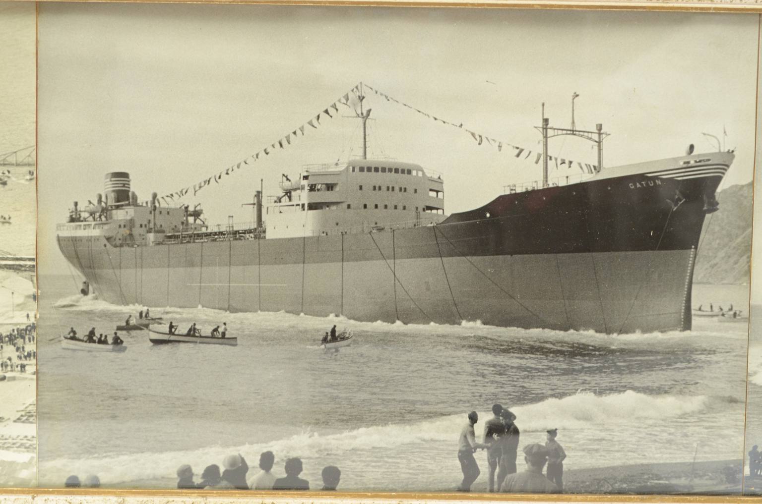 Antiquariato nautico/5499-Navi Riva Trigoso
