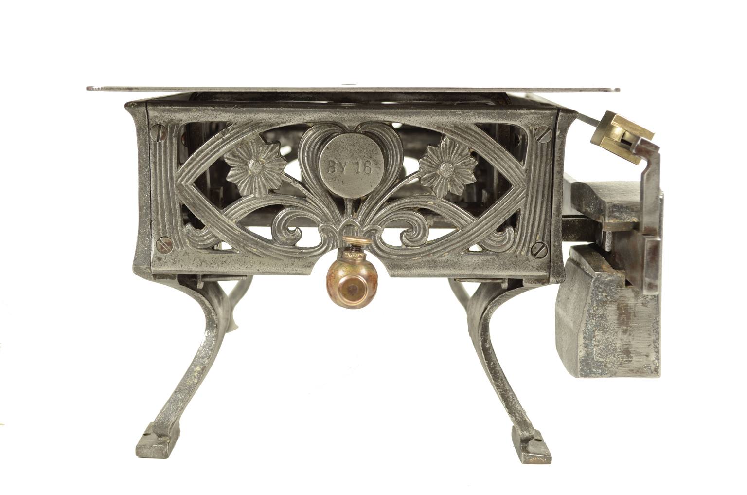 Strumenti medici d'epoca/5561-Bilancia pesa neonato