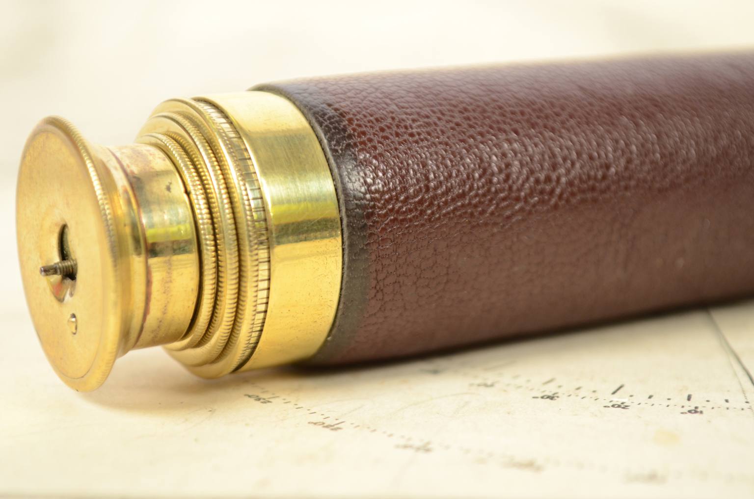 Nautical antiques/5751-Antique telescope