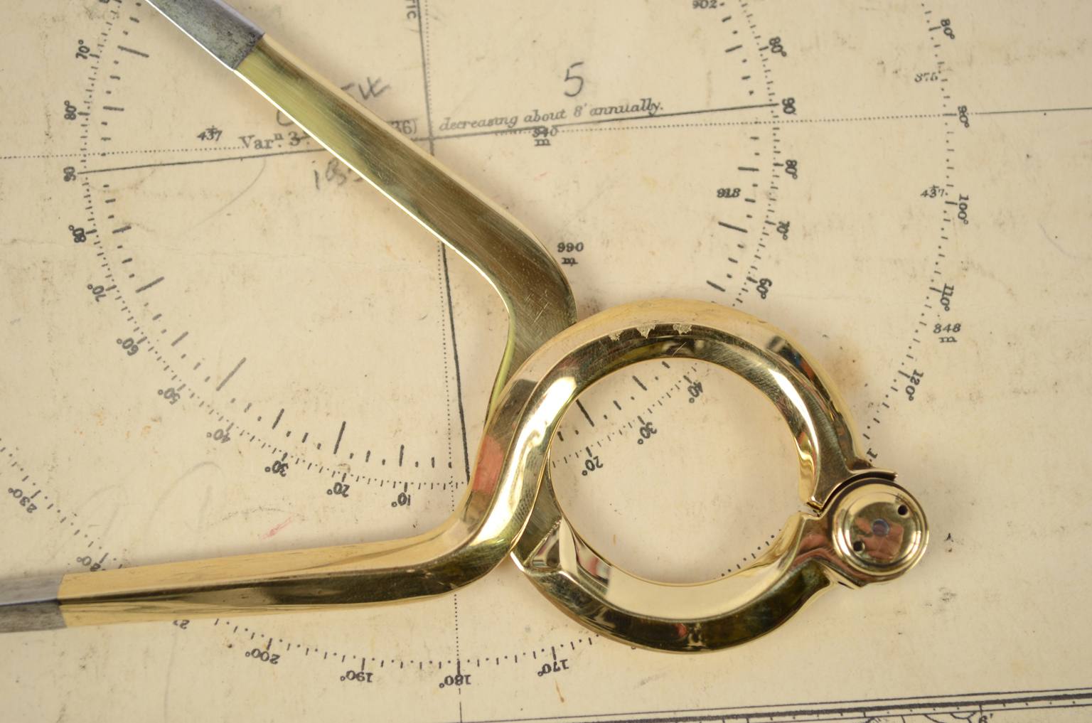 Antiquariato nautico/5775-Compasso da marina