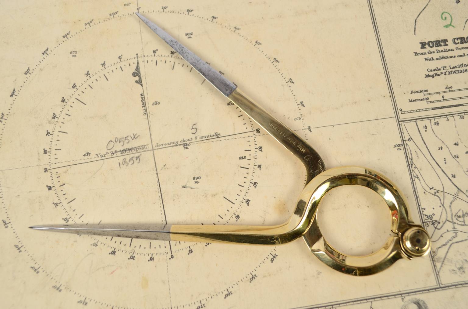 Antiquariato nautico/5775-Compasso da marina