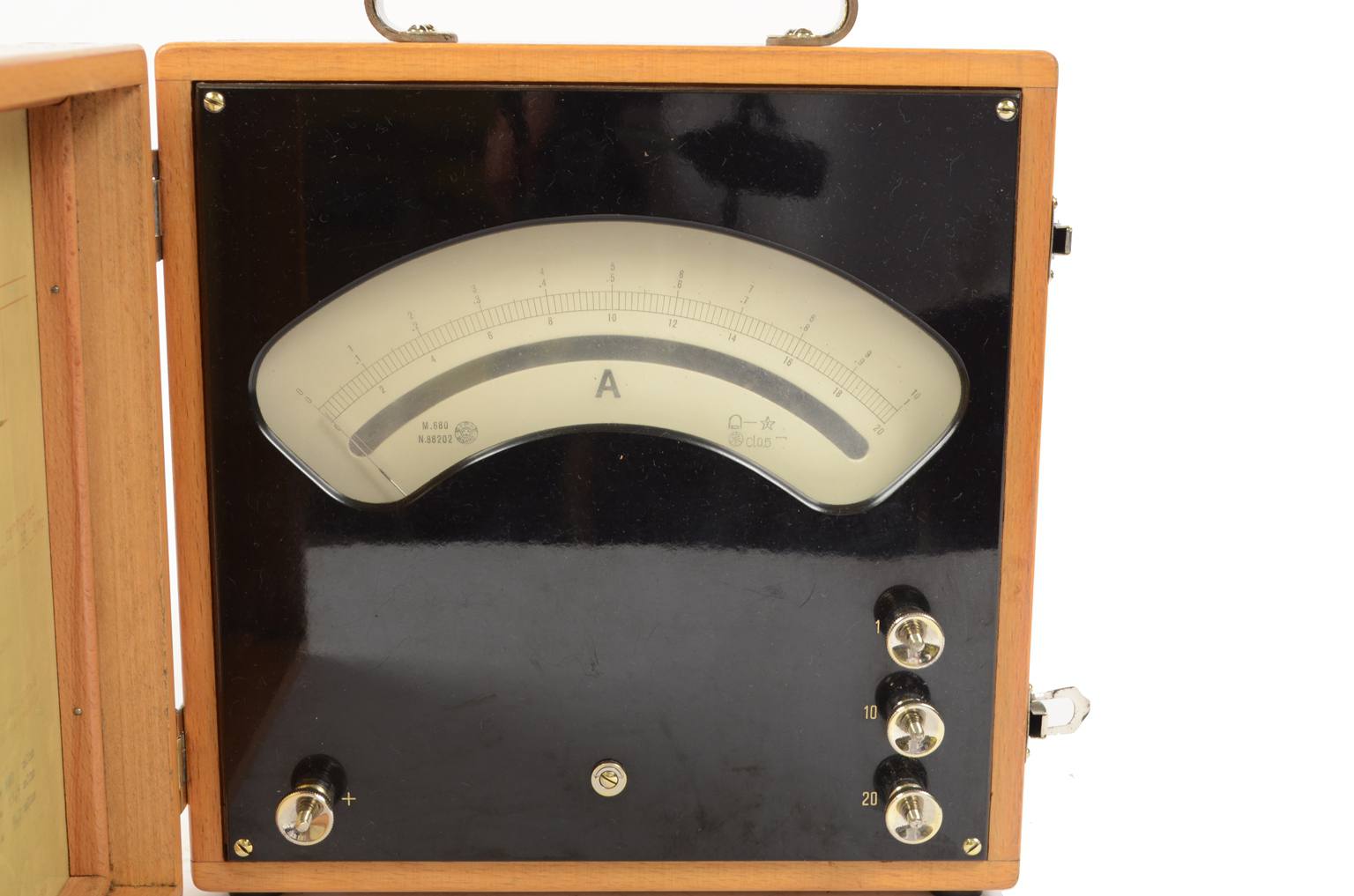 Antique measuring instruments/579A-8-Vintage ammeter