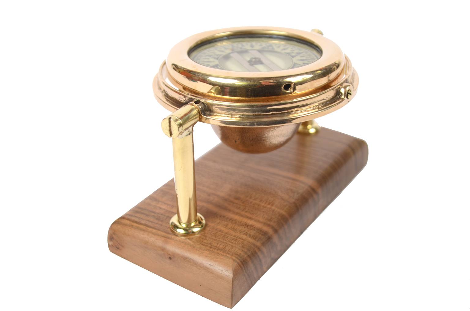 Antique compasses/5823A-American compass 1900