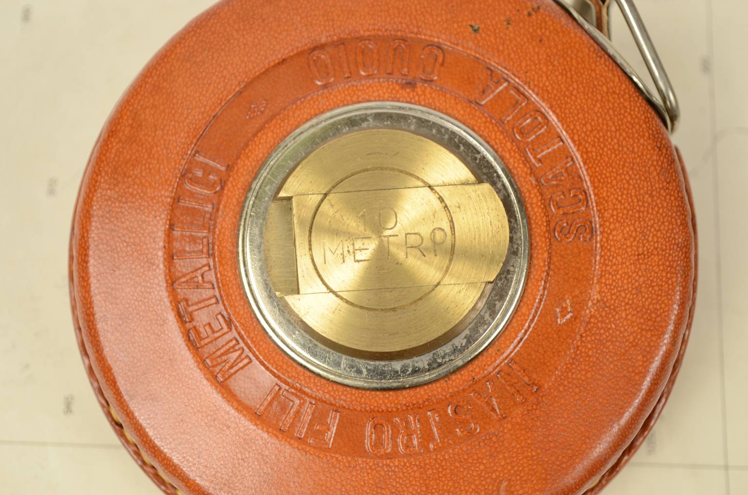 Antique measuring instruments/5826a-Metric tape wheel