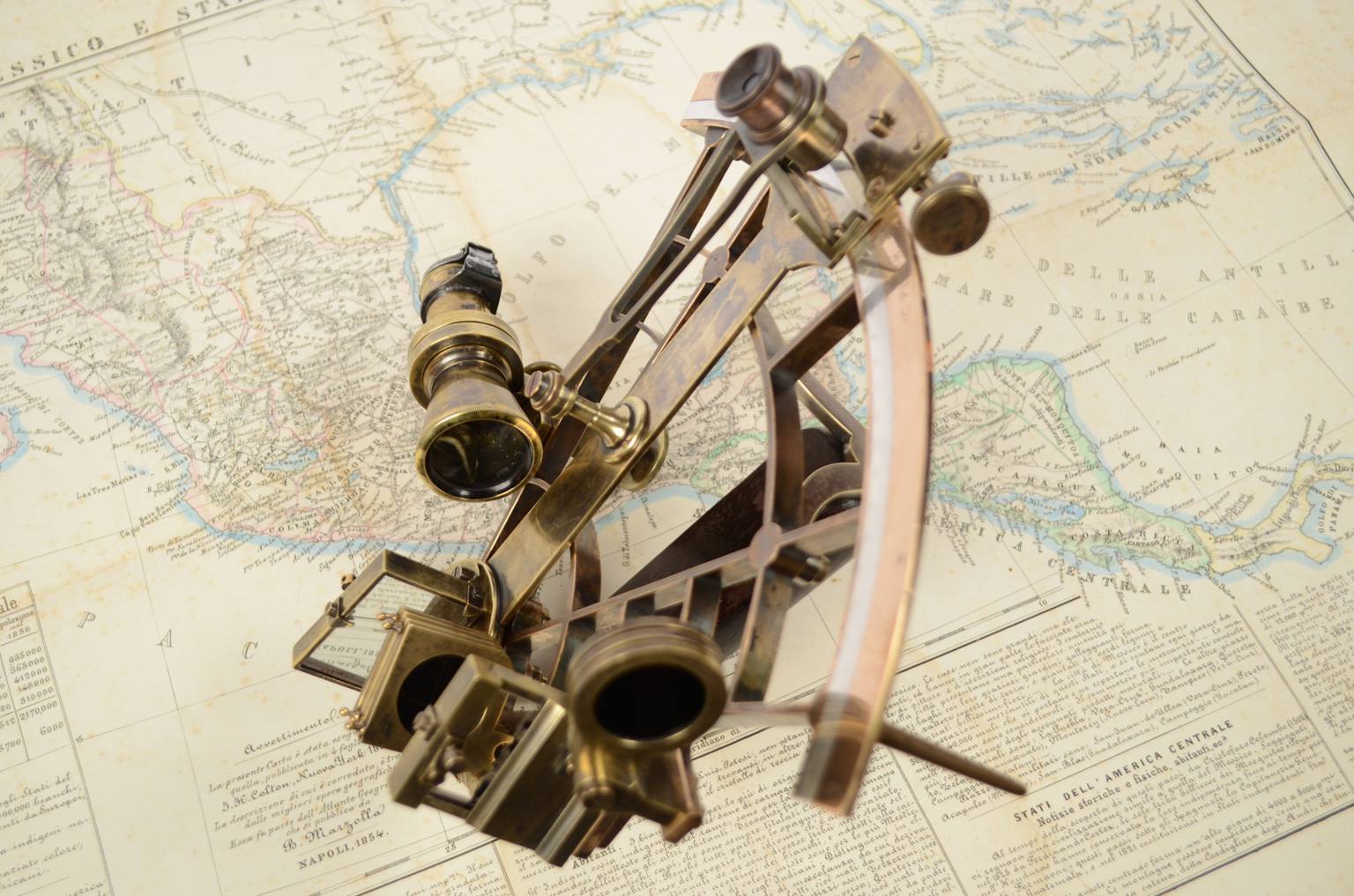 Nautical antiques/5832-Plath sextant