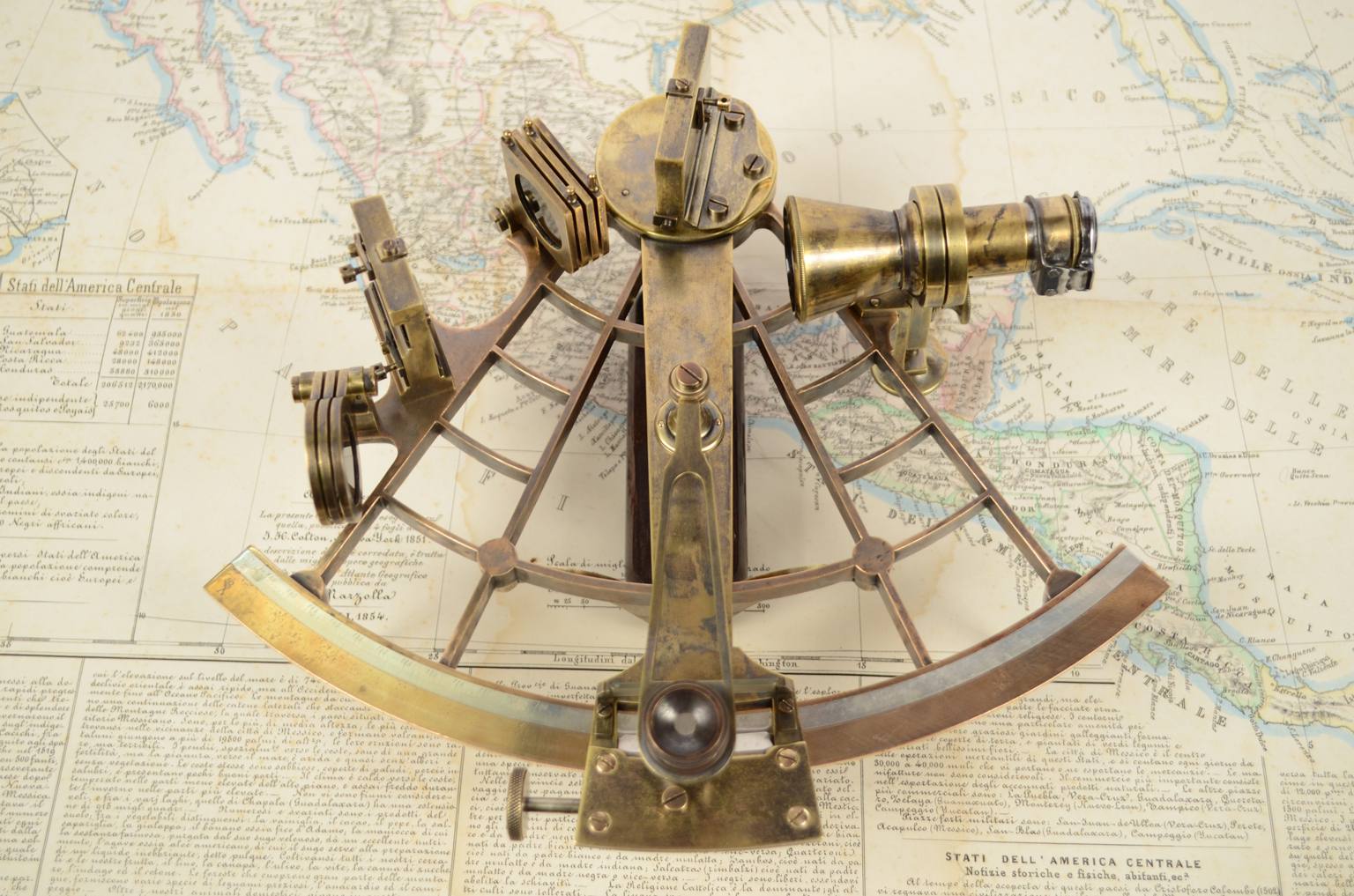 Nautical antiques/5832-Plath sextant