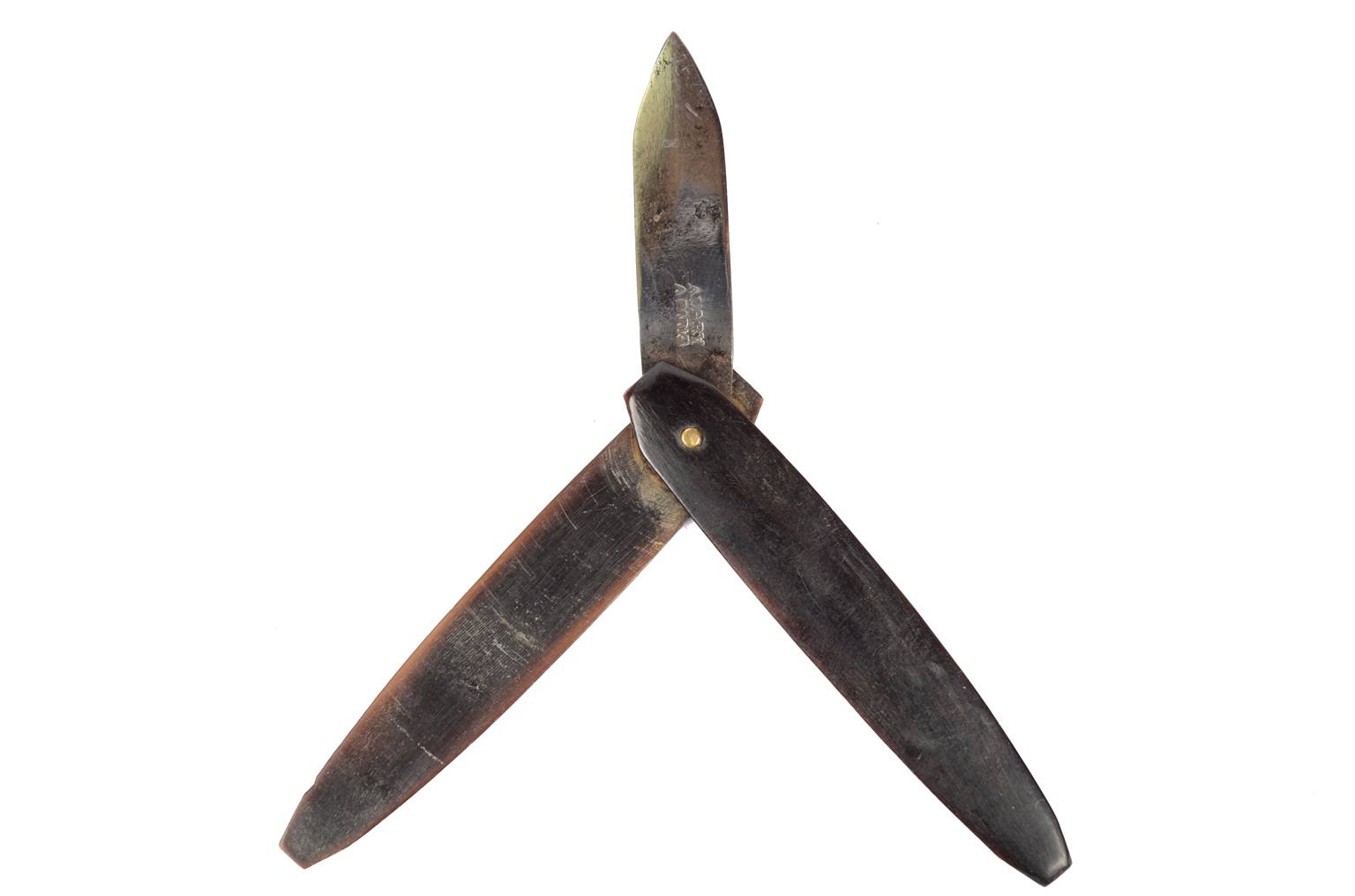 Old medical instruments/60688-Blood-letting lancet