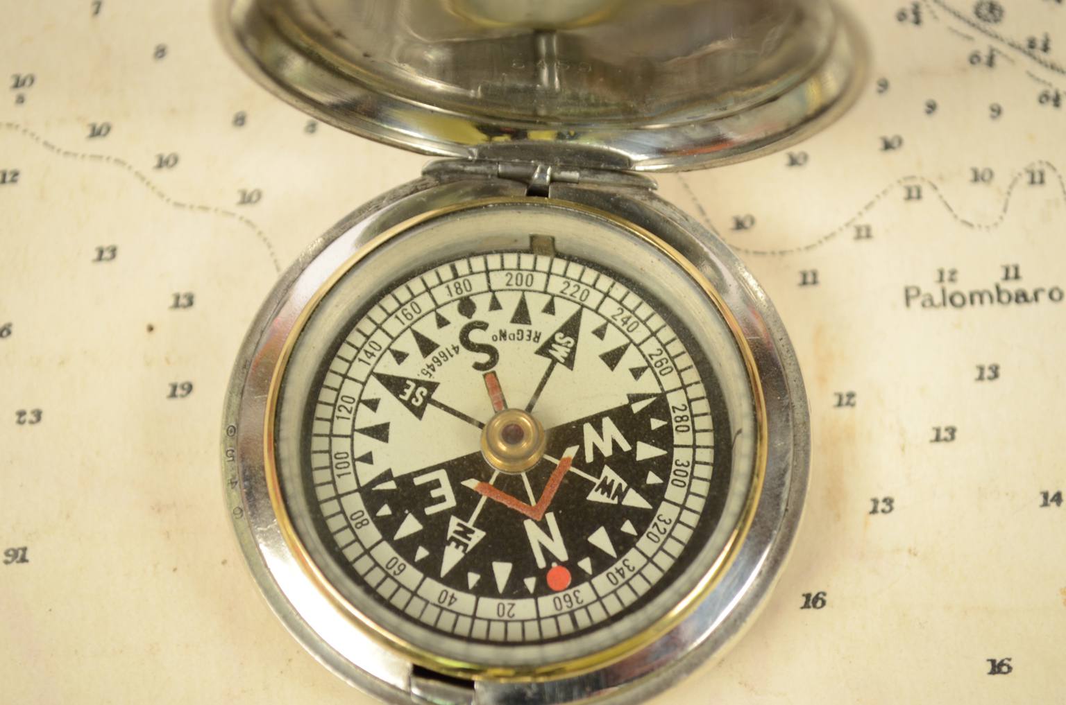 Antique compasses/6076-RAF pocket compass