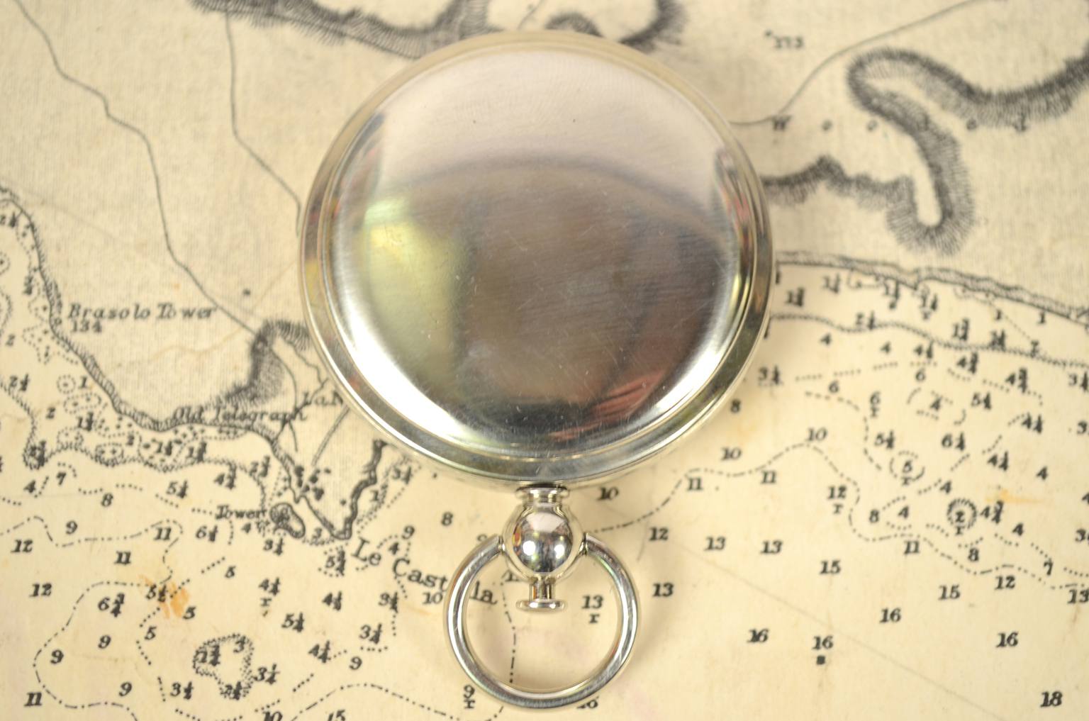 Antique compasses/6077-Antique pocket compass