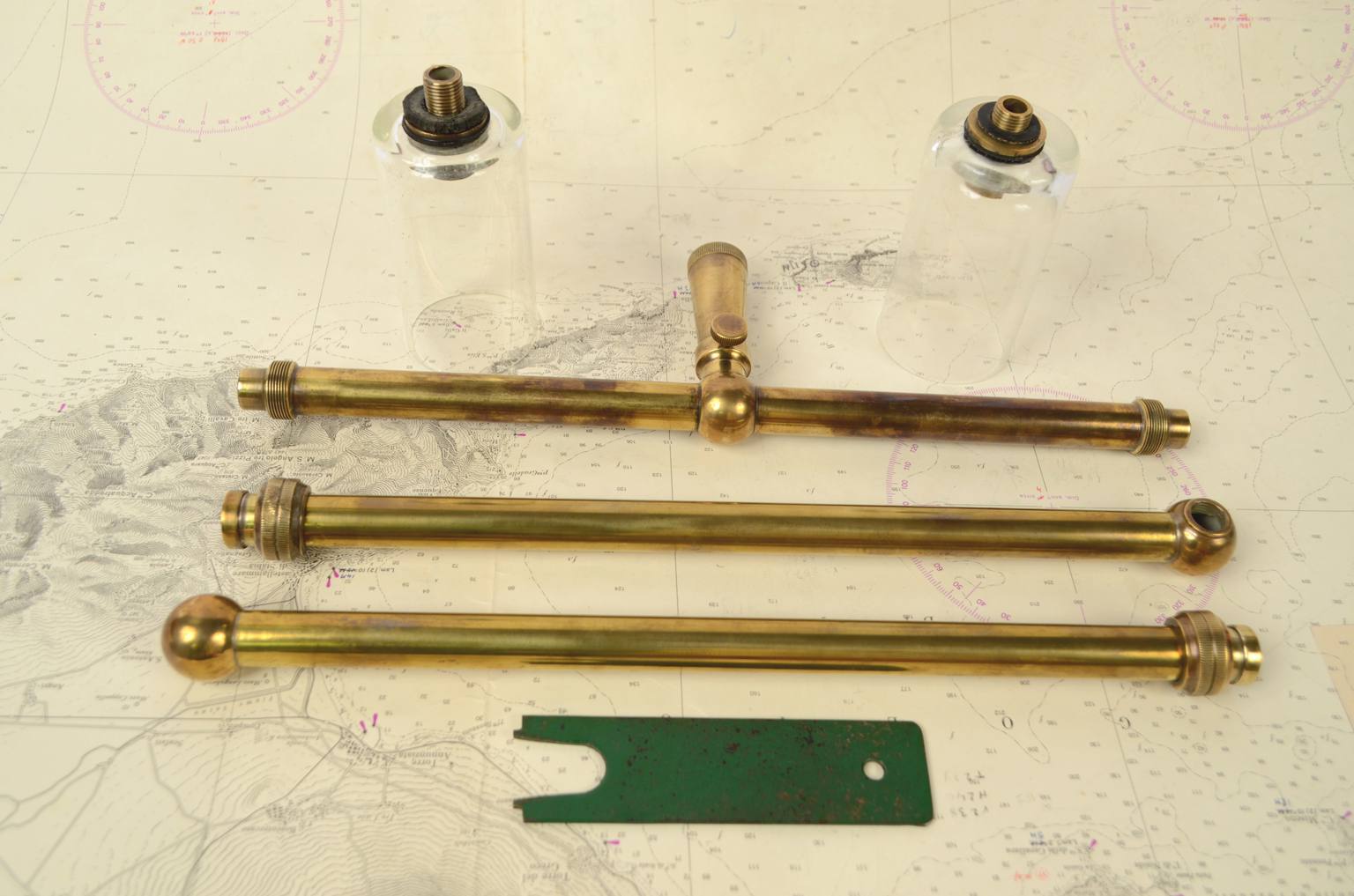 Strumenti di misura antichi/61055-Livella ad acqua 1930