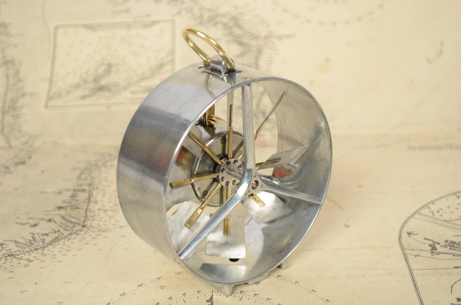 Antique measuring instruments/6155-Antique anemometer