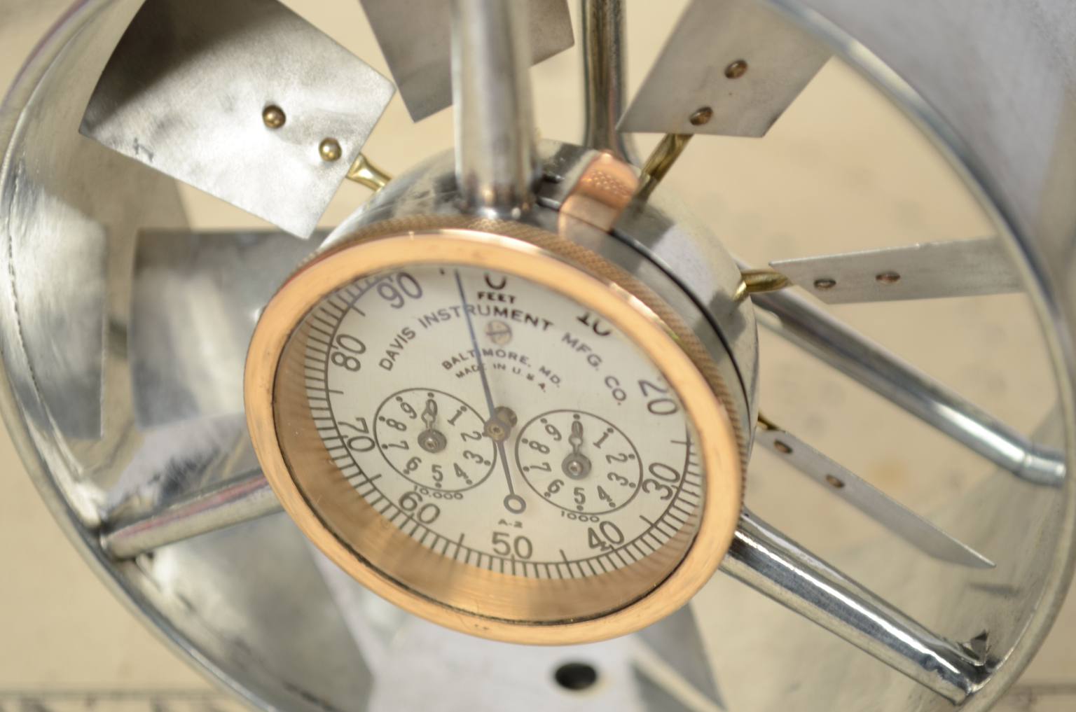 Antique measuring instruments/6155-Antique anemometer