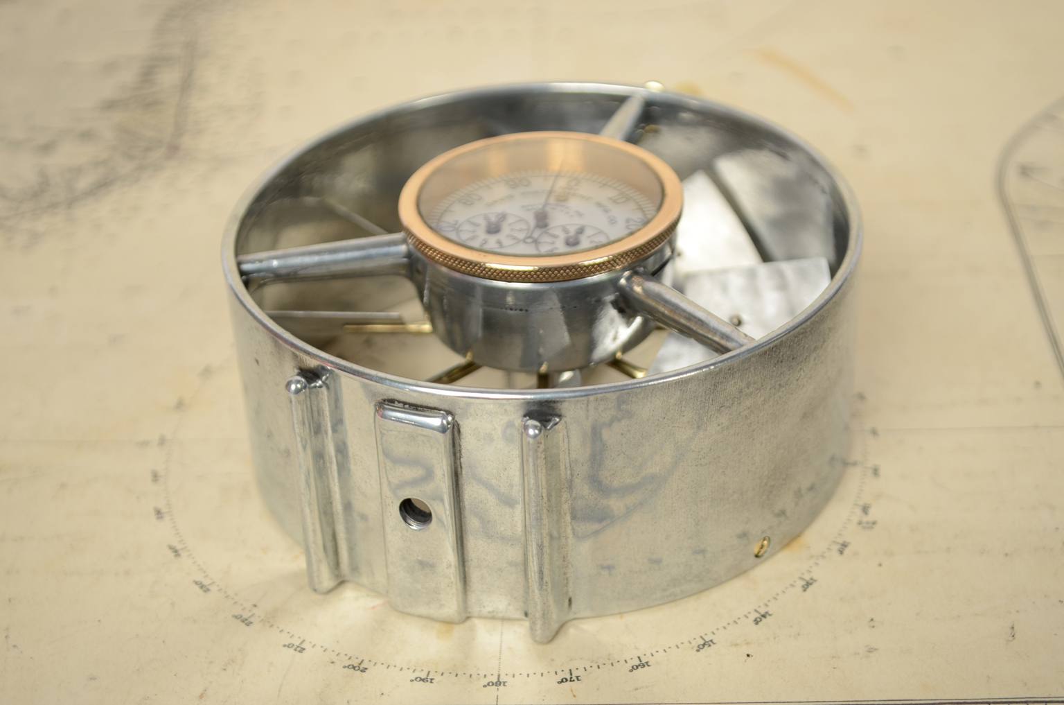 Antique measuring instruments/6155-Antique anemometer