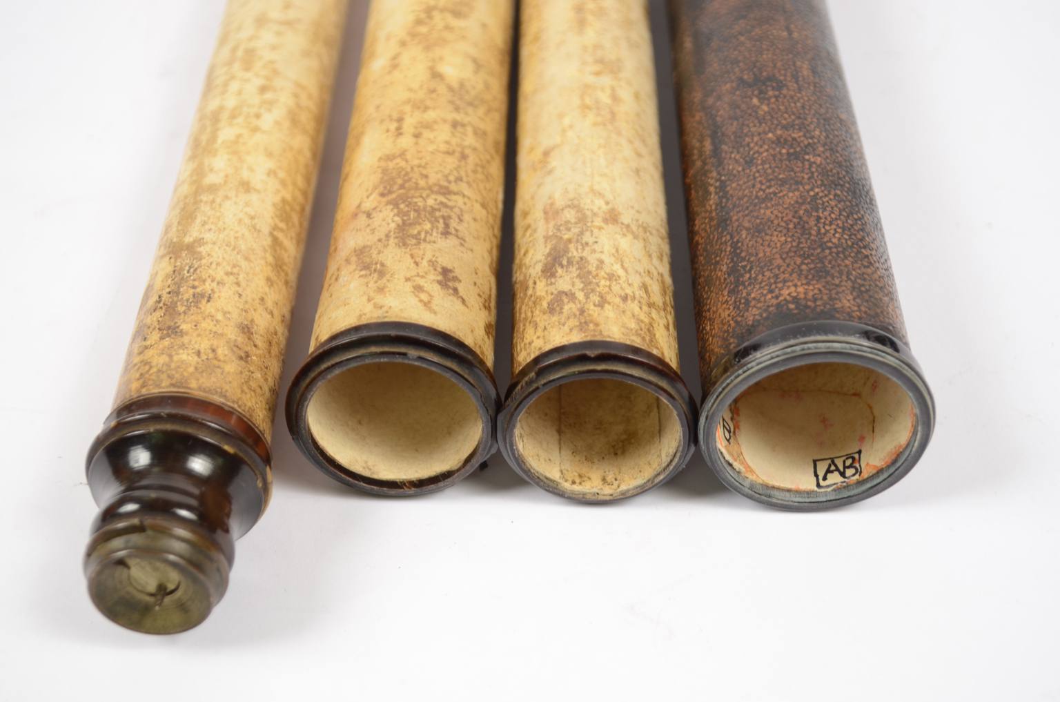 Antique astronomical instruments/6214-Antique telescope