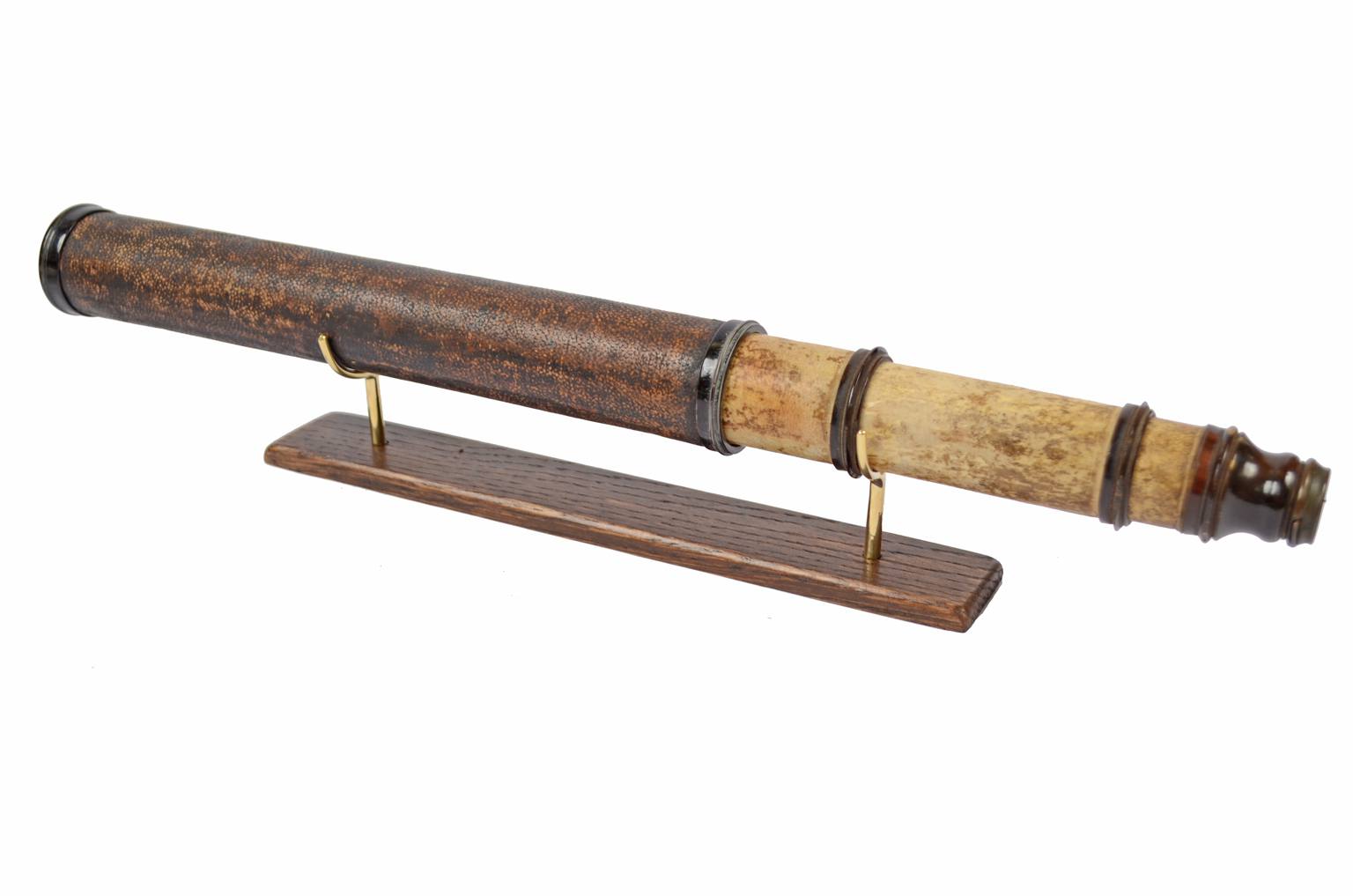 Antique astronomical instruments/6214-Antique telescope