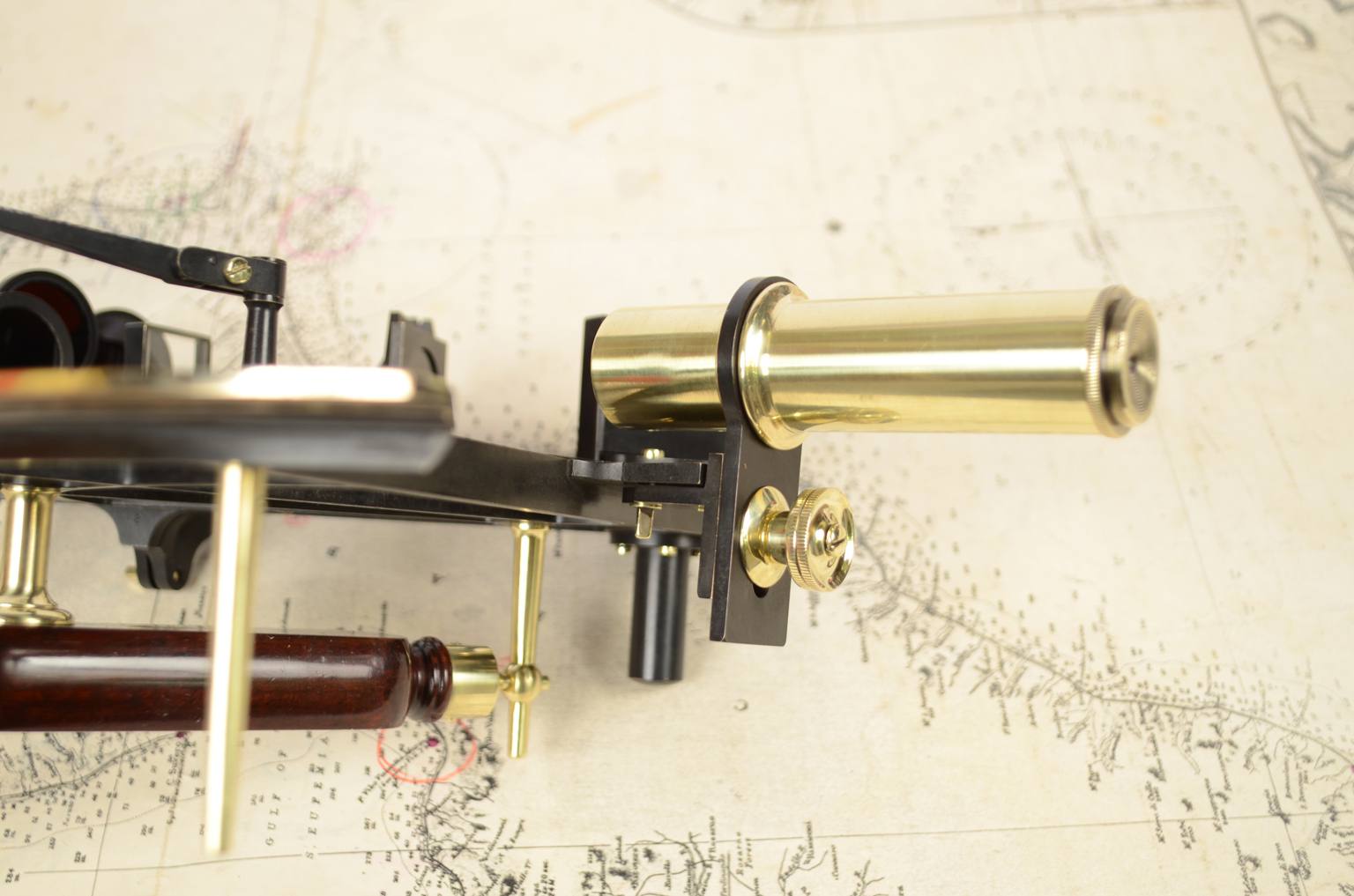Nautical antiques/6309-Antique sextant