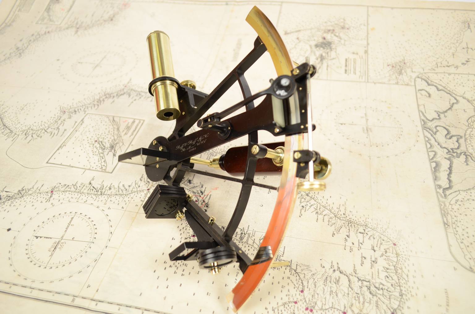 Nautical antiques/6309-Antique sextant