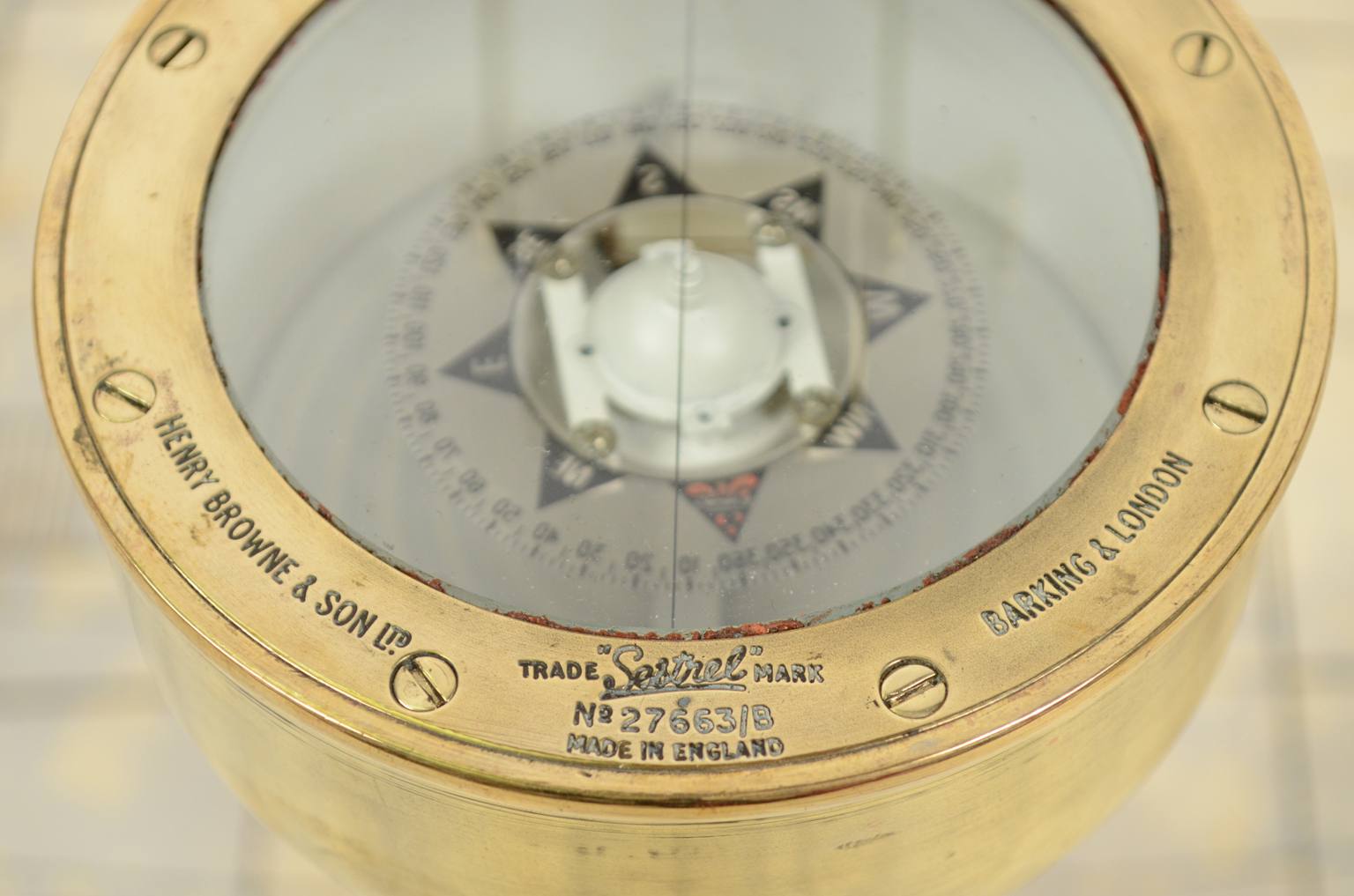 Antique compasses/6311-Sestrel compass