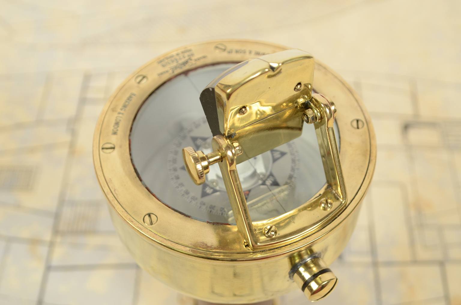 Antique compasses/6311-Sestrel compass