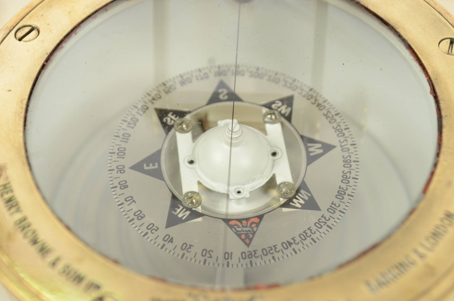 Antique compasses/6311-Sestrel compass