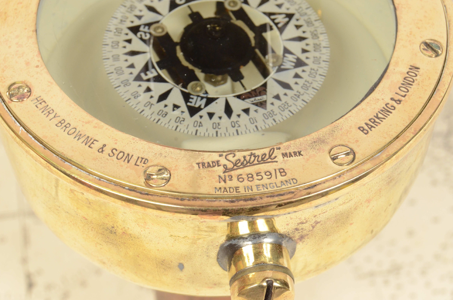 Antique compasses/6311-Magnetic Compass