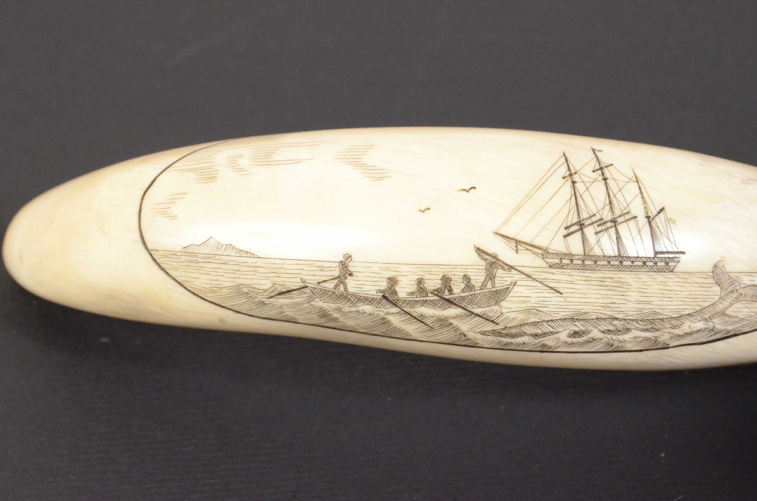 Nautical antiques/632-Scrimshaw