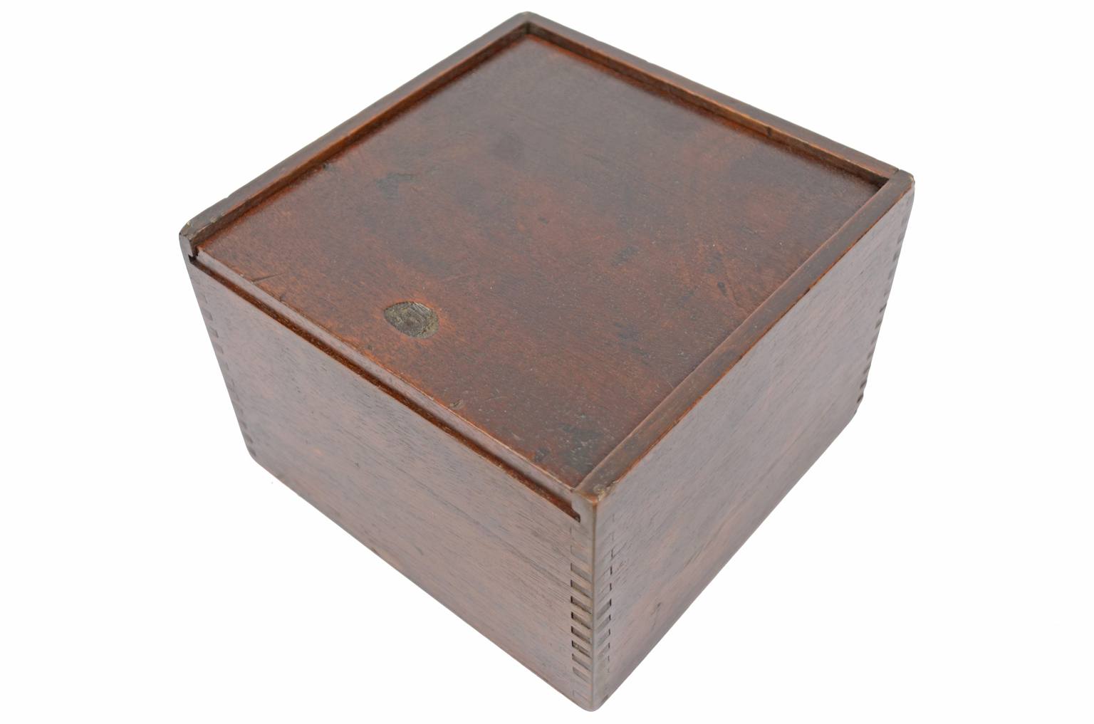 Antique compasses/6330-Liquid compass